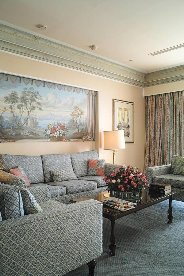 Hotel Al Bustan Beit Mery Buitenkant foto