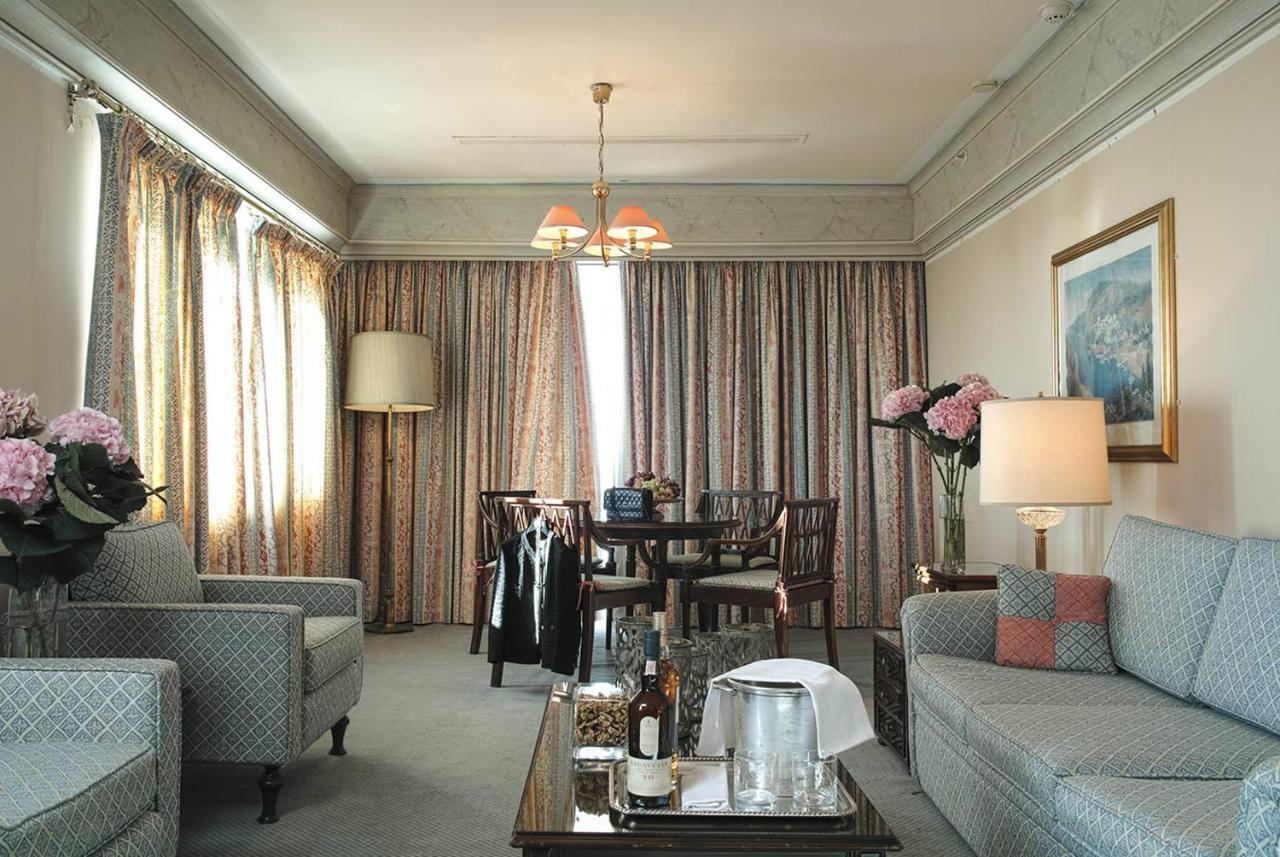 Hotel Al Bustan Beit Mery Buitenkant foto