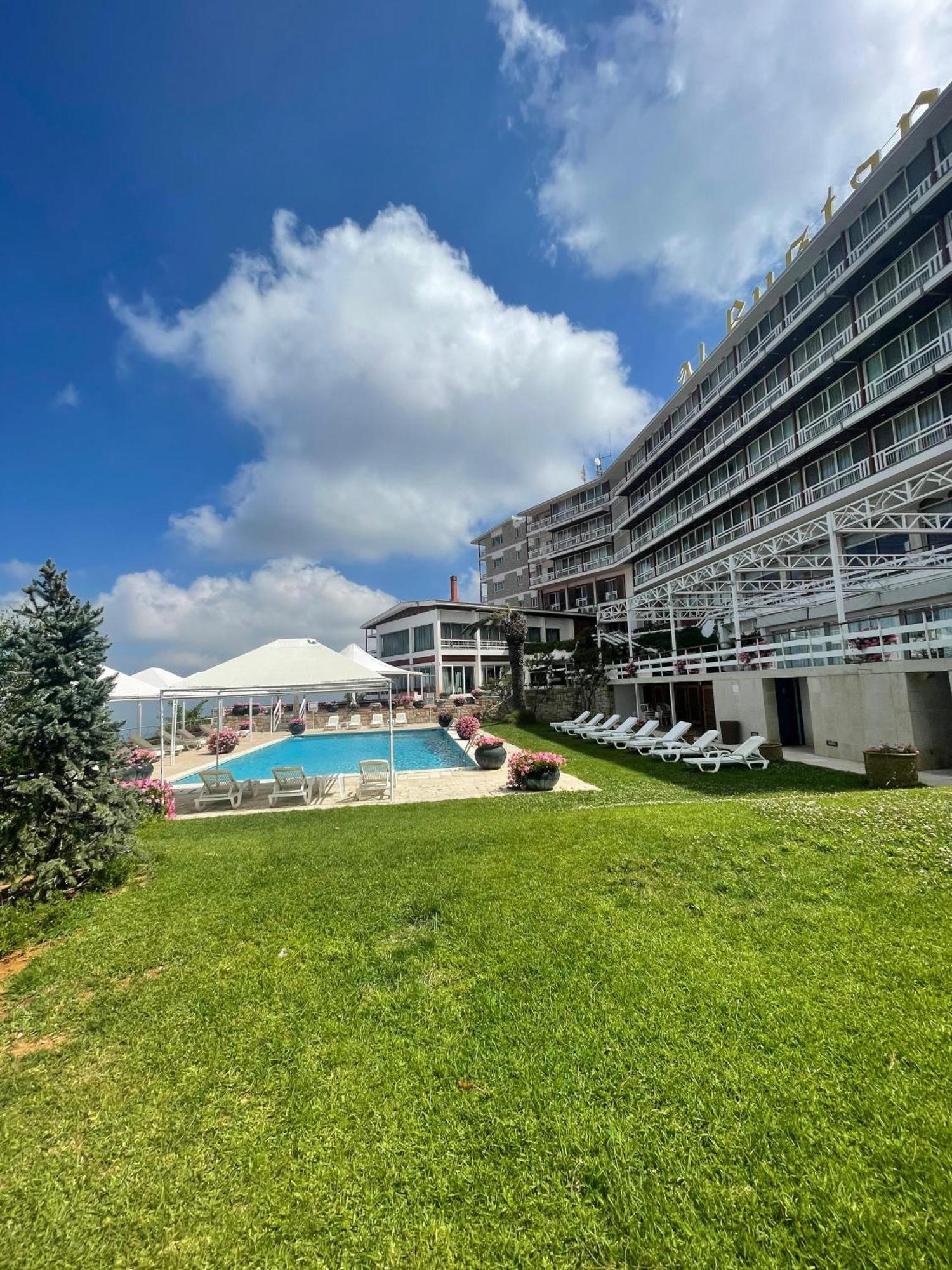 Hotel Al Bustan Beit Mery Buitenkant foto