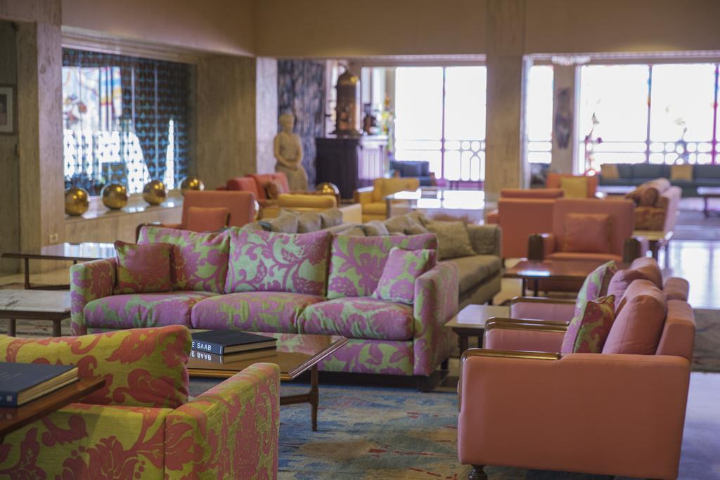 Hotel Al Bustan Beit Mery Buitenkant foto