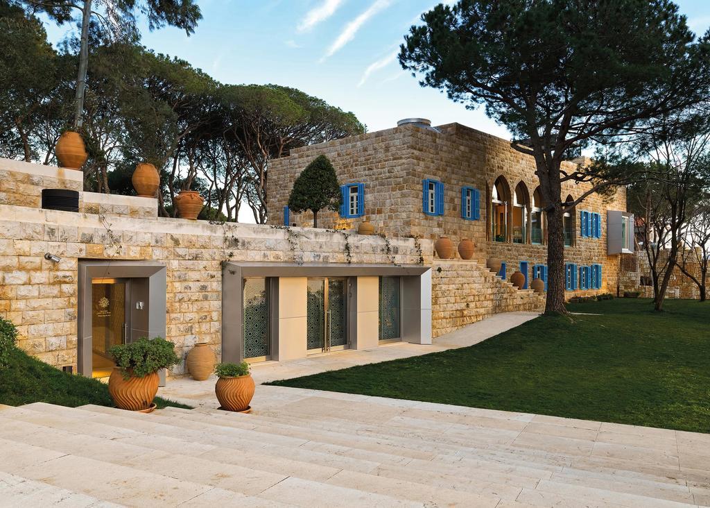 Hotel Al Bustan Beit Mery Buitenkant foto