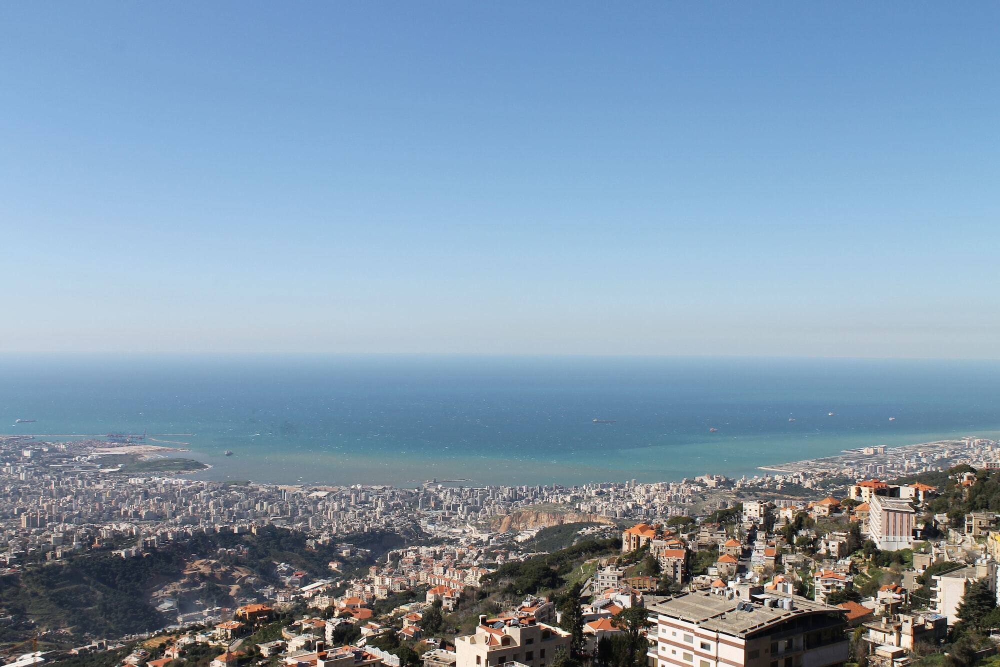 Hotel Al Bustan Beit Mery Buitenkant foto