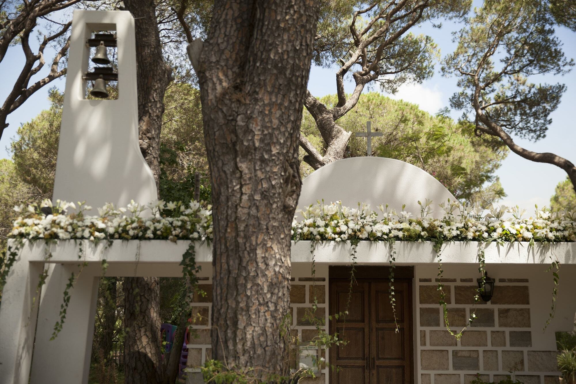 Hotel Al Bustan Beit Mery Buitenkant foto